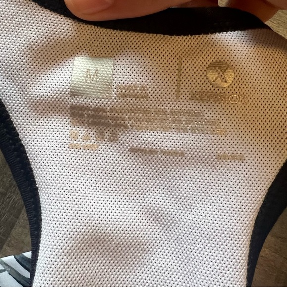 Xersion Medium Support Sports Bra- Renata Palm Print - Picture 3 of 3